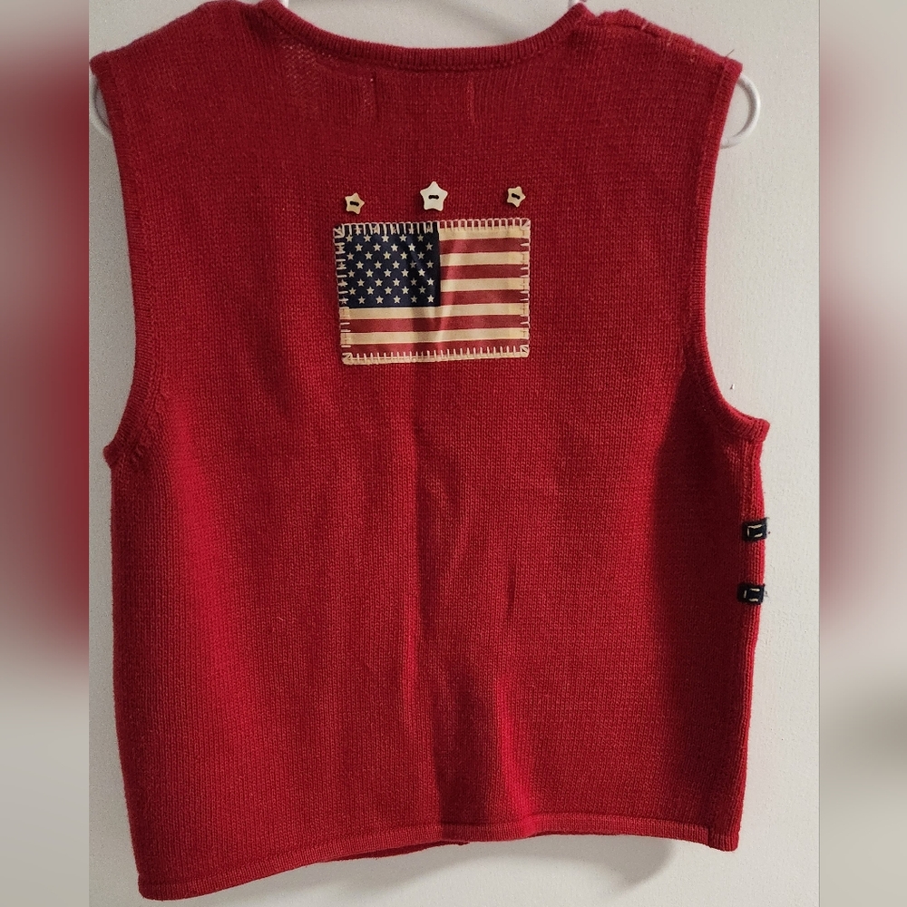 Sharon Young Red Knit Vest with Patriotic Motifs, Size M - Picture 3 of 3